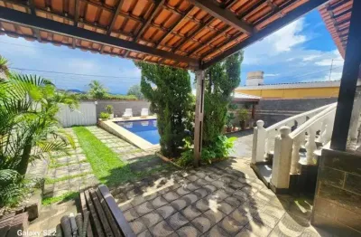 Casa para venda, possui 290 m², com 04 quartos, 01 suite, bairro Lago Azul - 3ª Seção - Ibirité - MG