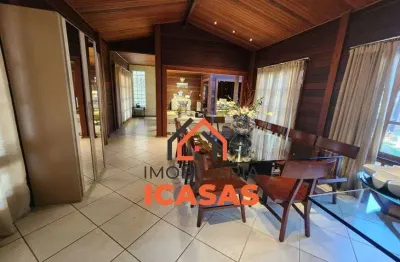 Casa a venda, possui 04 quartos, no condomínio Quintas da Jangada - Ibirité - MG