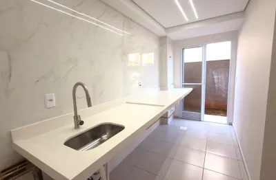 Lindo apartamento térreo 02 quartos, área de lazer completa