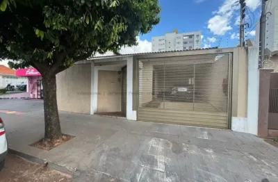 Casa térrea ampla no Centro de Campo Grande – 3 quartos, escritório e espaço ideal para clínica ou escritório