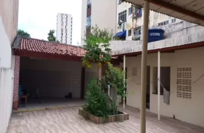 Casa com 4 dormitórios, 210 m² - venda por R$ 950.000,00 ou aluguel por R$ 7.450,00/ano - Saúde - Salvador/BA