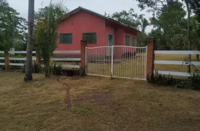 Casa  de veraneio em condomínio super aconchegante a venda em acorizal. mato grosso
