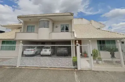 Casa com 3 quartos para alugar na rua avelino, 198, pagani, palhoça por r$ 15.500