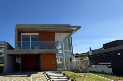 Casa em condomínio fechado com 4 quartos à venda na rua lagoinha, 65, pedra branca, palhoça por r$ 3.150.000