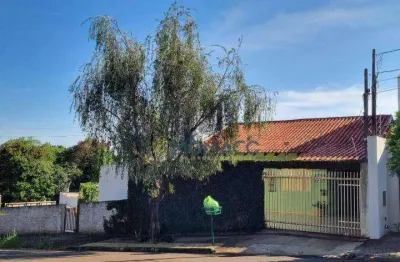 Casa à venda, 135 m² por R$ 790.000,00 - Universitário - Londrina/PR