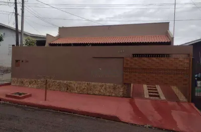 Casa com 3 dormitórios à venda, 141 m² por R$ 320.000,00 - Conjunto Habitacional Maria Cecília Serrano de Oliveira - Londrina/PR