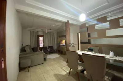 Casa com 2 dormitórios à venda, 146 m² por R$ 395.000,00 - Jardim Maria Do Carmo - Londrina/PR