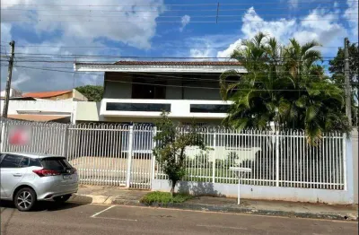 Sobrado com 4 dormitórios à venda, 300 m² por R$ 1.300.000,00 - Lago Parque - Londrina/PR
