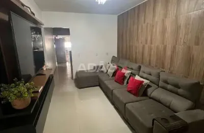 Casa com 3 quartos à venda na Rua H 84, Cidade Vera Cruz, Aparecida de Goiânia
