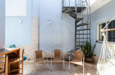 Casa no campo belo - 124m², 2 dorm, 2 suítes, 2 vagas.