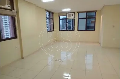 Sala comercial com 1 sala à venda na Rua Américo Brasiliense, 1479, Chácara Santo Antônio, São Paulo