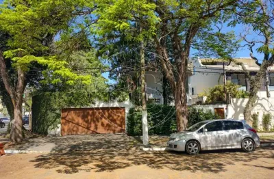 Casa residencial ou comercial á venda com 710m² de área total