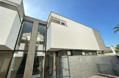 Novo: condomínio ?jade? com casas de 450m - 4 suítes e 4 vagas