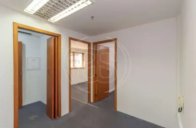 Oportunidade imperdível na vila olímpia: sala comercial de 120m² com 3 banheiros e 3 vagas.