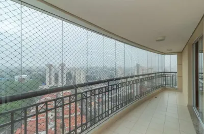 Apartamento de  132m² com 3 suítes e 2 vagas em condomínio com lazer de clube próximo ao metro