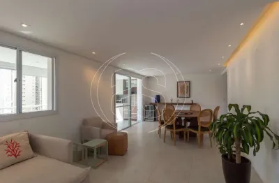 Apartamento a venda  03 suítes - 02 vagas 143 m2 úteis  moema pássaros