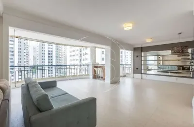 Apartamento neoclássico com vista espetacular no brooklin paulista