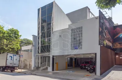Excelente imóvel comercial em moema com 845m² a e poucos metros do metrô!