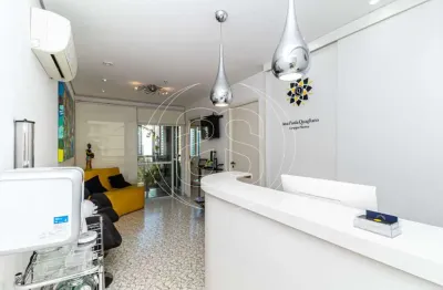 Sala comercial para alugar na Alameda dos Maracatins, 426, Moema, São Paulo