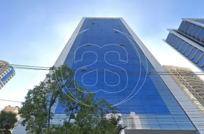 Conjunto comercial com 406 metros em 1 andar e 34 conjuntos