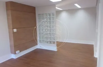 Sala comercial com 8 salas para alugar na Avenida Ibijaú, 331, Moema, São Paulo