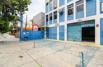 Prédio com 6 salas para alugar na Alameda dos Nhambiquaras, 1556, Moema, São Paulo