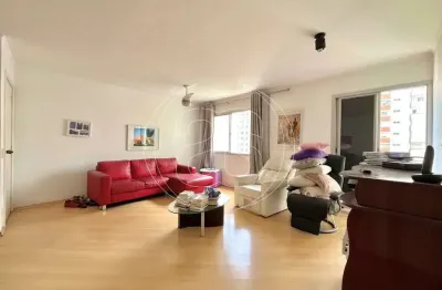 Apartamento com 2 quartos para alugar na Alameda dos Arapanés, 725, Moema, São Paulo