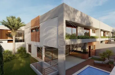 Casa de condomínio na região do alto da boa vista, com 432m², 4 dormitórios e 4 suítes!