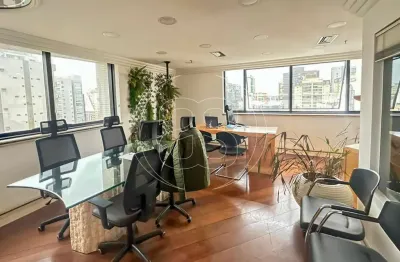 Conjunto comercial para locação com 3 salas e 2 vagas em moema