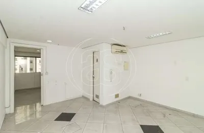 Sala comercial com 2 salas para alugar na Avenida Lavandisca, 741, Moema, São Paulo