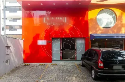 Ponto comercial com 8 salas para alugar na Rua Canário, 539, Moema, São Paulo