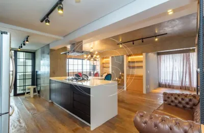 Cobertura duplex na região de moema pássaros, com 180m², 3 dormitórios e 2 suítes!