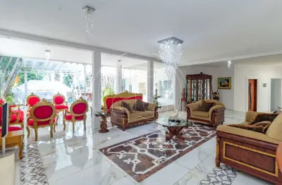 Casa com 3 quartos para alugar na Rua Carlos Ferreira, 34, Jardim Everest, São Paulo