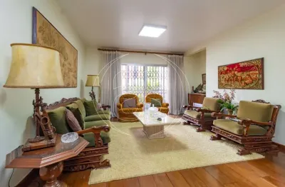 Apartamento residencial na região de moema índios, com 180m², 5 dormitórios e 1 suíte!