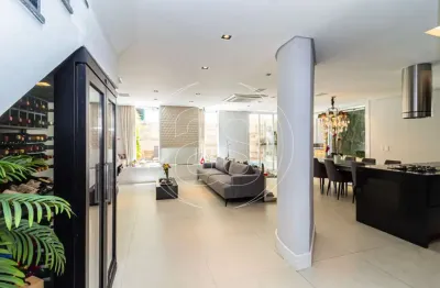 Moema! casa em condomínio fechado! proximo ao parque ibirapuera