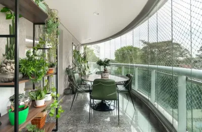 Apartamento residencial na região da vila mariana, com 178m², 4 dormitórios e 4 suítes!