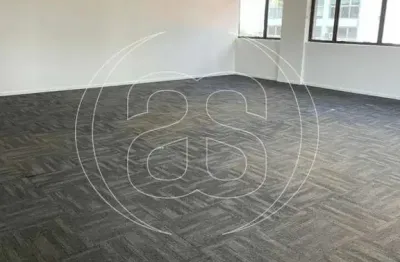 Conjunto comercial na região do Brooklin, com 130,95m² útil e 244,32m² área total, com 2 vagas!