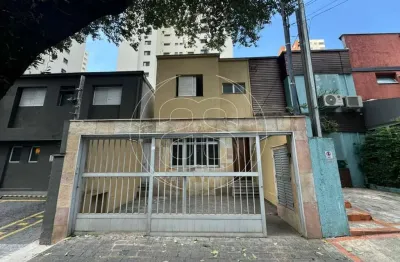 Casa Comercial Reformada para Locação em Moema Índios com 02 Vagas ? Funcional e Bem Localizada