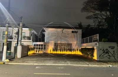 Oportunidade Única: Casa Comercial de 600m² no Jardim América, Próxima ao Parque Ibirapuera!