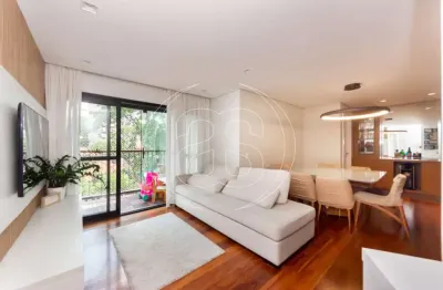 APARTAMENTO À VENDA EM MOEMA COM 118m², 3 QUARTOS SENDO 1 SUÍTE E 2 VAGAS DE GARAGEM