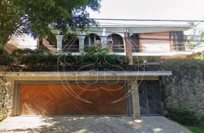 Casa residencial à venda em Interlagos, com 792m², 4 dormitórios e 2 suítes!