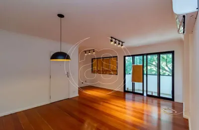 Apartamento com 3 quartos para alugar na Avenida Ibijaú, 322, Moema, São Paulo