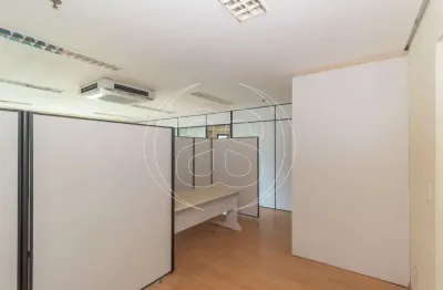 Excelente sala comercial de 91m² com 2 vagas no campo belo!