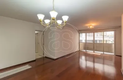 Descubra a combinação perfeita de elegância e comodidade neste apartamento sofisticado em moema!