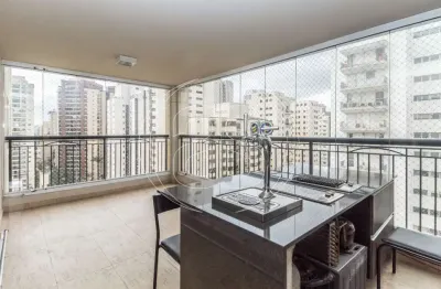 Apartamento com 3 quartos para alugar na Rua Juquis, 204, Moema, São Paulo
