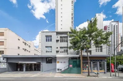 Sala comercial com 3 salas para alugar na Alameda dos Nhambiquaras, 747, Moema, São Paulo