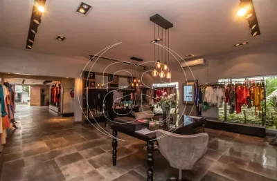 Casa comercial com 5 salas à venda na Rua Professor João Brito, 56, Vila Nova Conceição, São Paulo