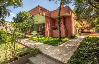 Casa térrea exclusiva com 04 suítes e lindo jardim - alto da boa vista