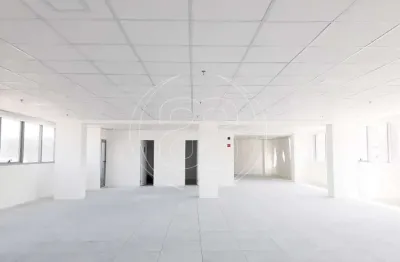 Sala comercial com 3 salas para alugar na Rua Luiz Seráphico Júnior, 511, Jardim Caravelas, São Paulo