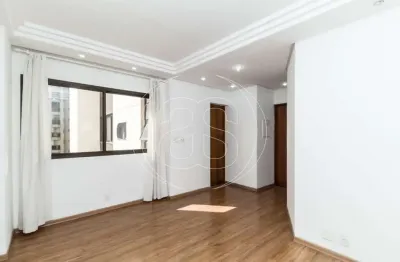 Apartamento com 2 quartos para alugar na Rua Juquis, 31, Moema, São Paulo